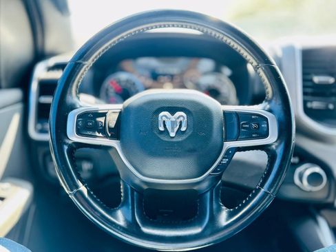 Used 2021 RAM 1500 Big Horn RWD image 15
