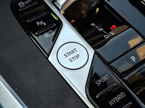 New 2026 BMW X5 xDrive50e w/ M Sport Package image 19