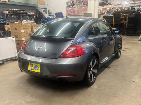 Used 2012 Volkswagen Beetle Turbo image 3
