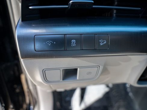 Certified 2025 Hyundai Kona SEL image 21