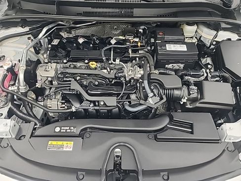 Used 2025 Toyota Corolla LE image 37