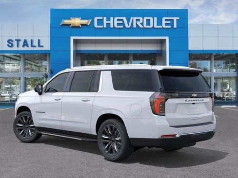 Used 2026 Chevrolet Suburban LS w/ LS Custom Edition RWD image 3