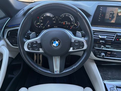 Used 2017 BMW 540i RWD image 18