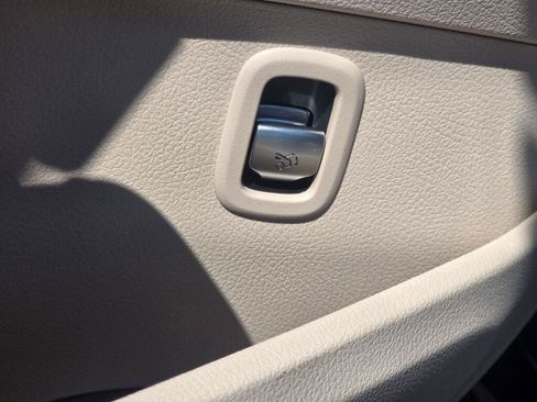 New 2026 Mercedes-Benz C 300 4MATIC Sedan image 32