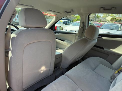 Used 2008 Chevrolet Impala LT FWD image 13