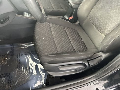 Used 2022 Kia Rio S image 12