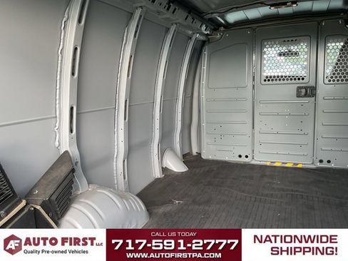 Used 2018 Chevrolet Express 2500 w/ Driver Convenience Package RWD image 14