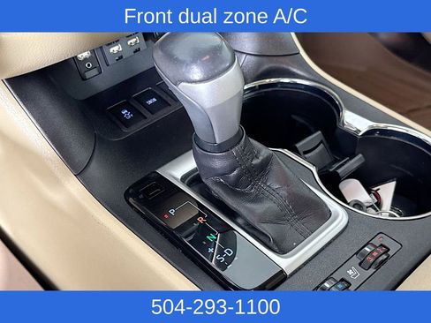Used 2019 Toyota Highlander Limited image 17