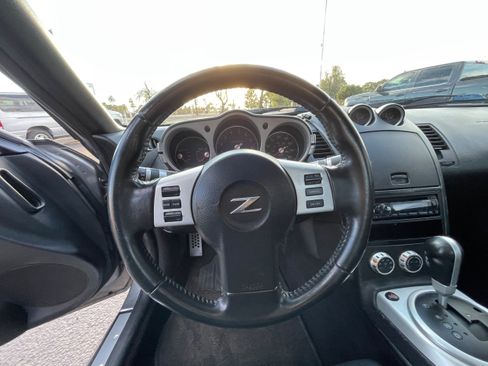 Used 2007 Nissan 350Z Touring image 15