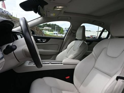 Used 2025 Volvo S60 B5 Plus AWD/4WD image 14