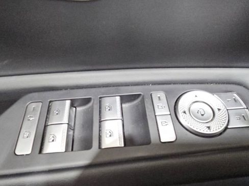 Used 2025 Genesis GV80 2.5T Standard image 20