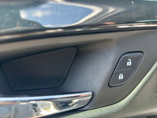 Used 2026 Chevrolet TrailBlazer LS w/ LS Convenience Package FWD image 19
