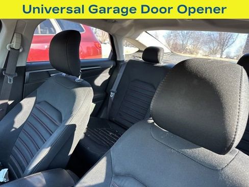 Used 2014 Ford Fusion SE image 8