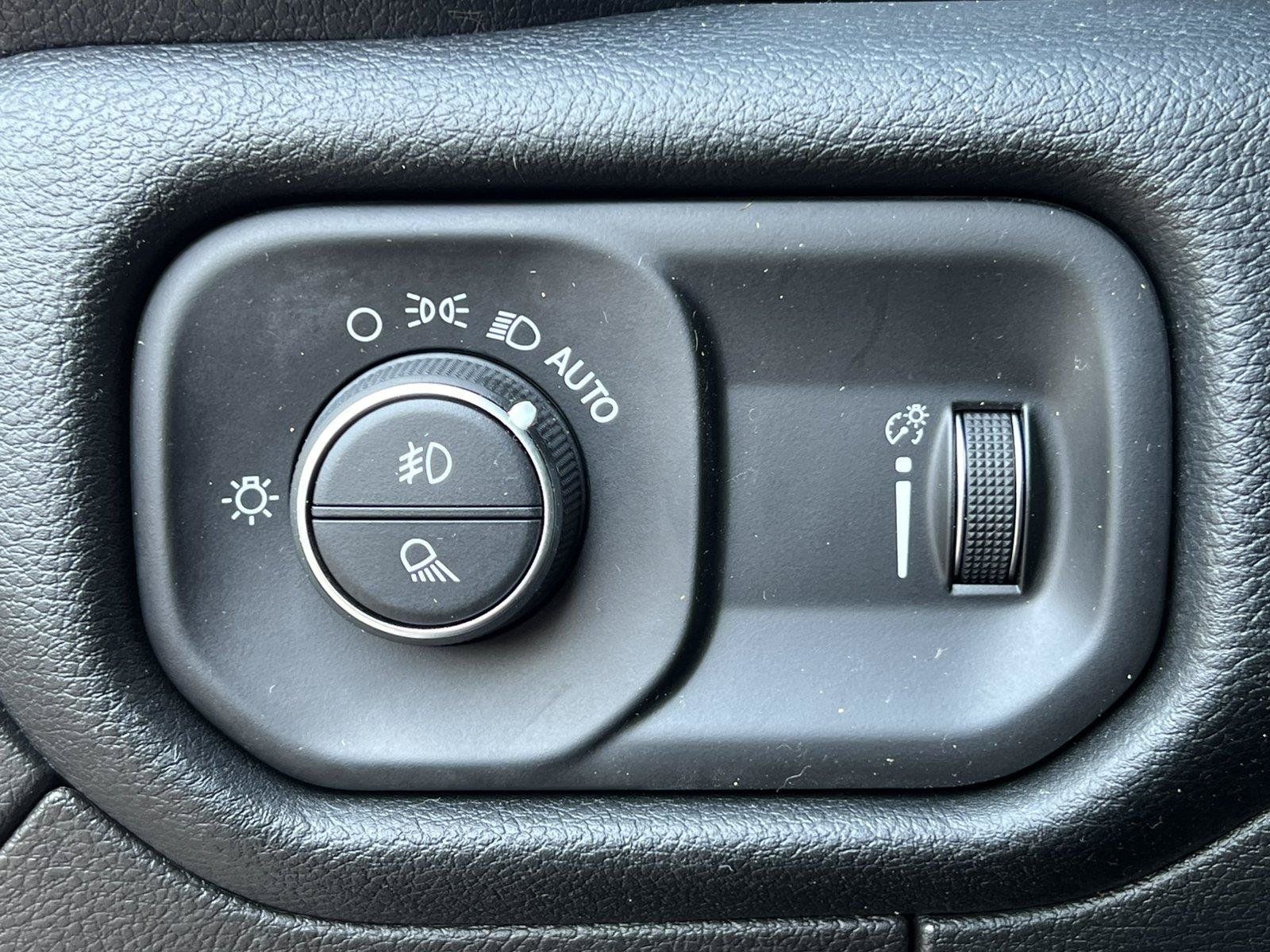Used 2022 RAM 1500 Big Horn AWD/4WD image 25
