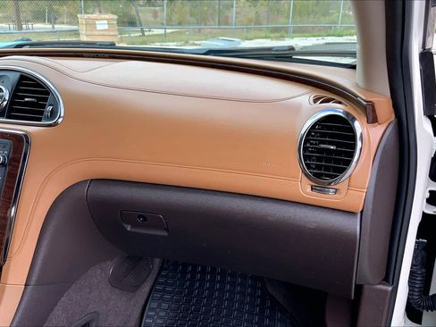 Used 2014 Buick Enclave Premium w/ Trailering Provision Package image 17