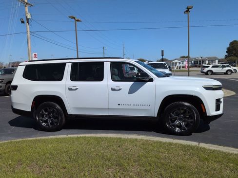 New 2026 Jeep Grand Wagoneer L Limited image 4