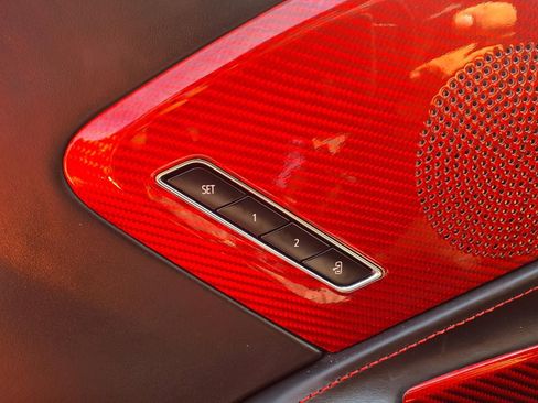 Used 2022 Chevrolet Corvette Stingray Premium Conv w/ Z51 Performance Package RWD image 17