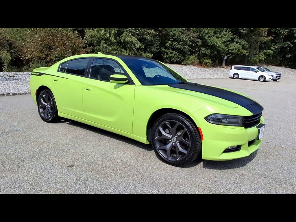 Used 2019 Dodge Charger SXT w/ Plus Group RWD image 31