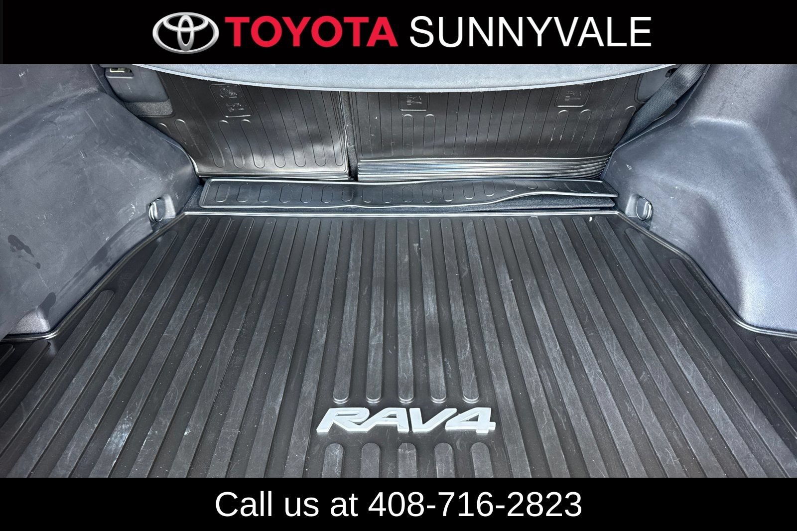 Used 2021 Toyota RAV4 XLE Premium AWD/4WD image 19