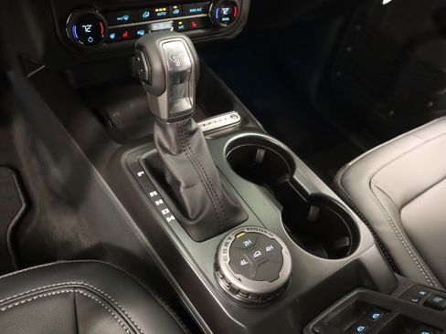 New 2026 Ford Bronco Outer Banks image 10