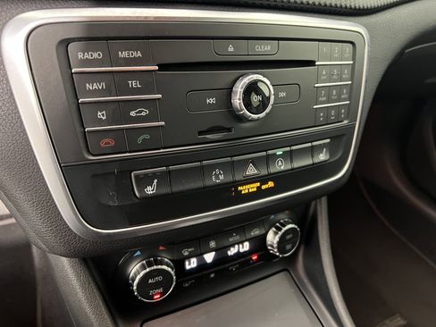 Used 2015 Mercedes-Benz CLA 250 4MATIC image 30