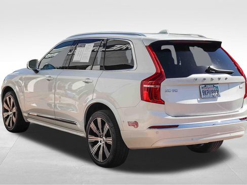 Used 2024 Volvo XC90 T8 Ultimate w/ Protection Package Premier AWD/4WD image 5
