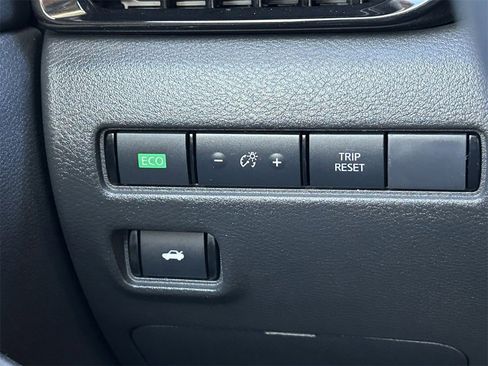 Certified 2025 Nissan Sentra SV w/ All-Weather Package image 31