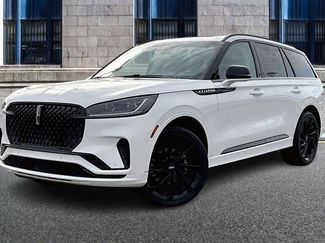 Used 2025 Lincoln Aviator Reserve w/ Jet Appearance Package video 2