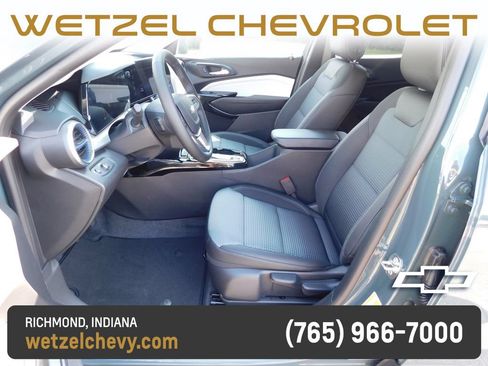 New 2026 Chevrolet Trax LT w/ Driver Confidence Package FWD image 12