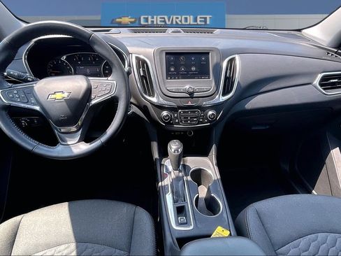 Used 2021 Chevrolet Equinox LT w/ Driver Convenience Package FWD image 7