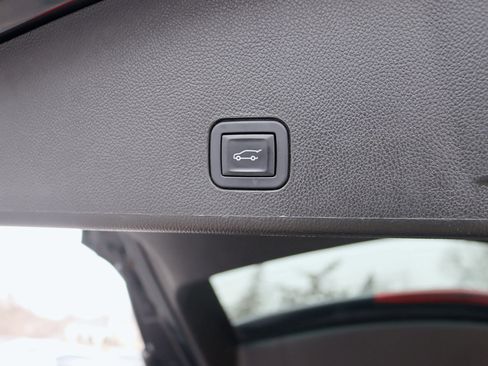 Used 2015 Cadillac SRX Premium image 34