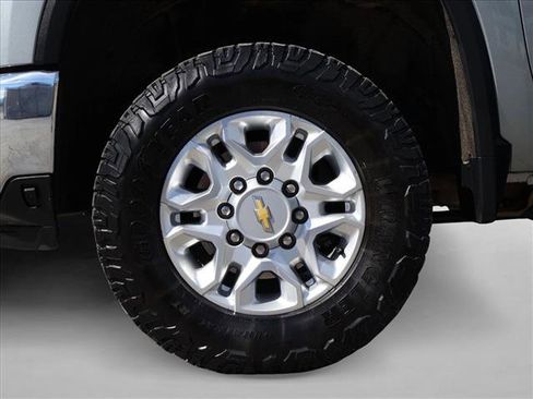 Used 2024 Chevrolet Silverado 2500 LTZ w/ LTZ Convenience Package AWD/4WD image 28