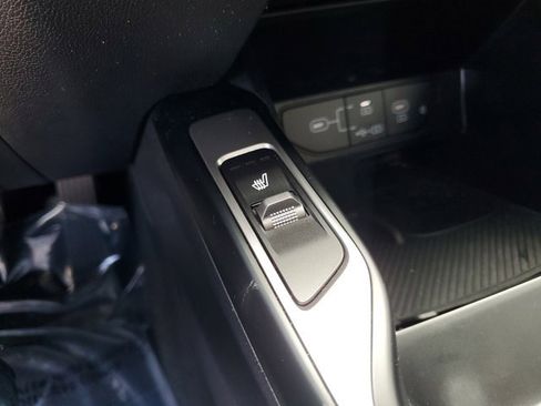 Used 2024 Kia Sorento S w/ Panoramic Sunroof Package image 30