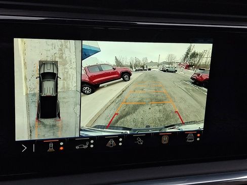 Used 2024 GMC Sierra 3500 Denali Ultimate image 19