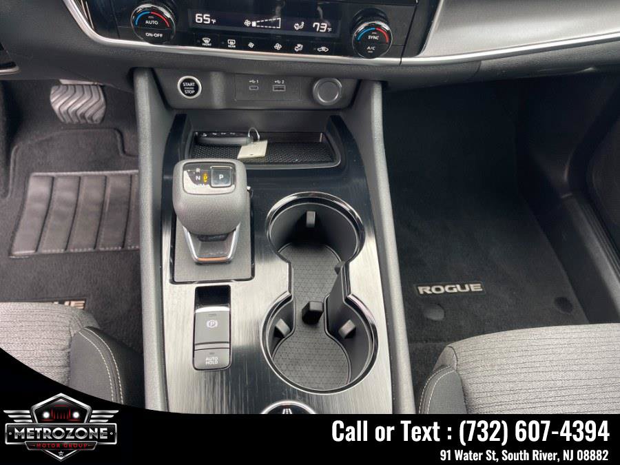 Used 2021 Nissan Rogue SV AWD/4WD image 21