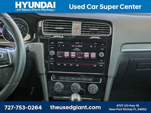 Used 2019 Volkswagen GTI SE FWD image 19
