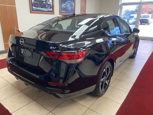 Used 2024 Nissan Sentra SV image 5