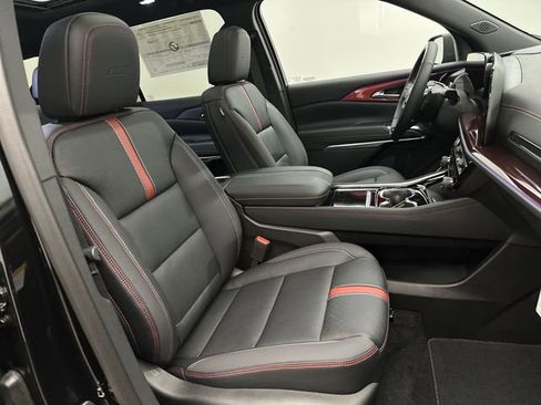 New 2026 Chevrolet Traverse RS w/ LPO, Floor Liner Package image 29