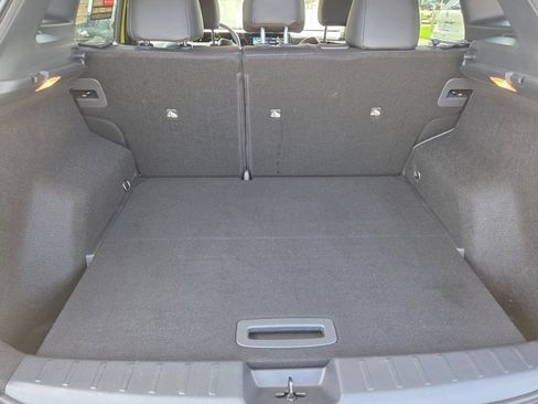 Used 2025 Nissan Kicks SR FWD image 26