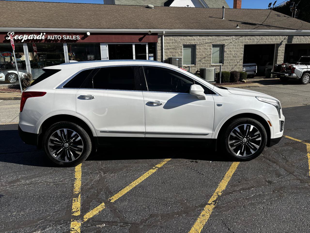 Used 2018 Cadillac XT5 Premium Luxury AWD/4WD image 8
