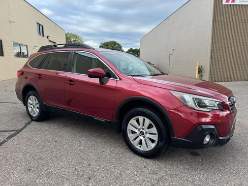 Used 2018 Subaru Outback 2.5i Premium AWD/4WD image 12