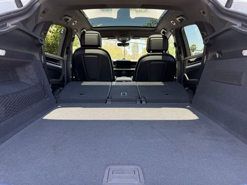 Certified 2026 Porsche Cayenne Coupe AWD/4WD image 34