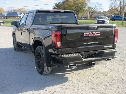 New 2026 GMC Sierra 1500 Elevation image 9
