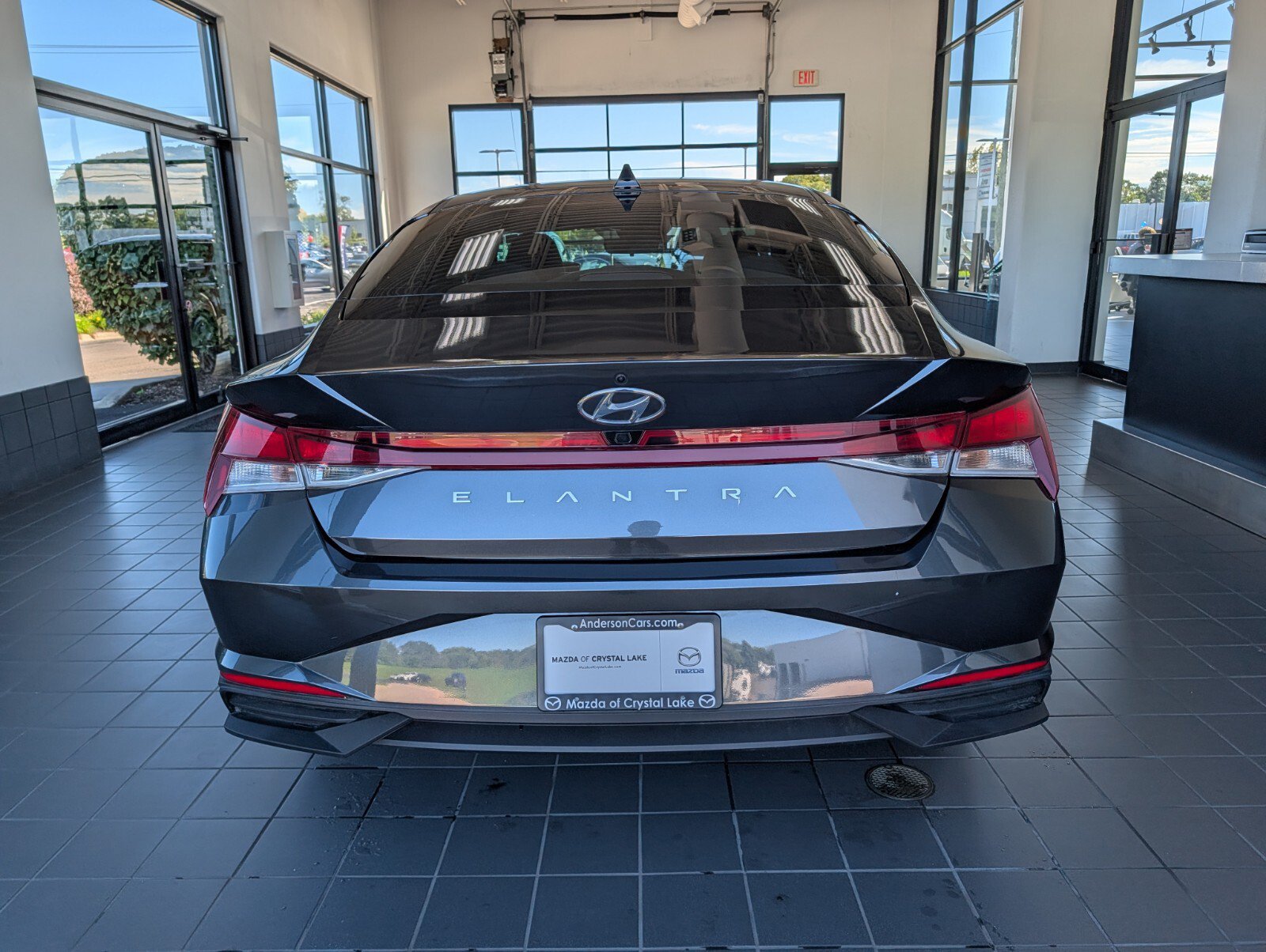 Used 2023 Hyundai Elantra SEL w/ Convenience Package FWD image 3