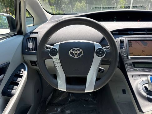 Used 2010 Toyota Prius Five FWD image 19