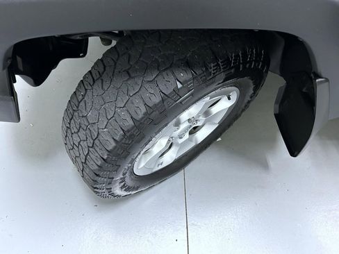 Used 2017 Jeep Wrangler Sport w/ Quick Order Package 24S AWD/4WD image 21