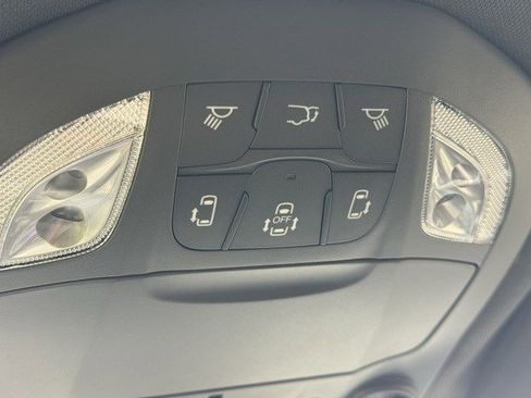 New 2026 Chrysler Pacifica Select image 25