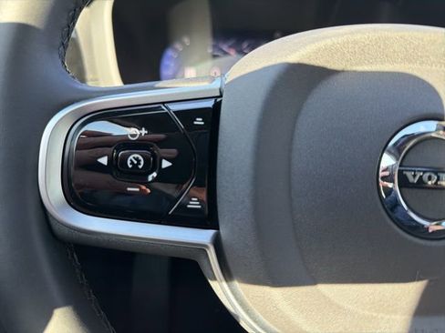 New 2026 Volvo V60 B5 Cross Country Ultra w/ Protection Package Premier image 21