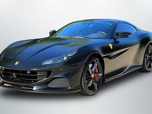 Used 2022 Ferrari Portofino M RWD image 2
