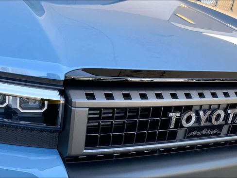 Used 2025 Toyota Land Cruiser w/ Premium Package image 32